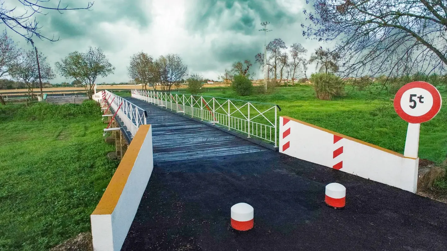 Entrada da Ponte Velha de Pombalinho